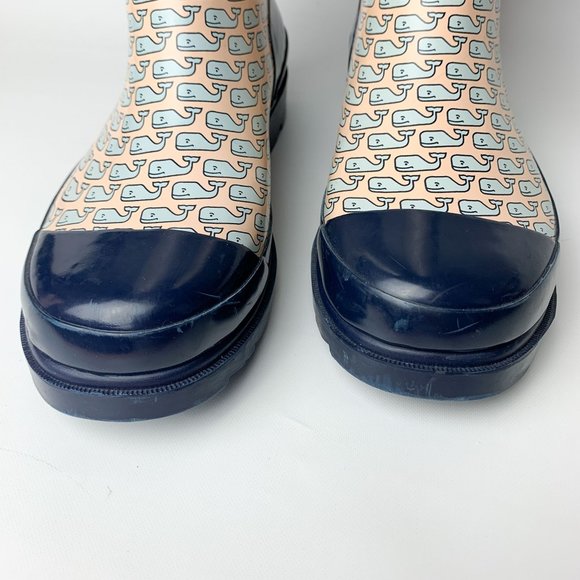 Vineyard Vines whale print rain boots 8 - Picture 2 of 9